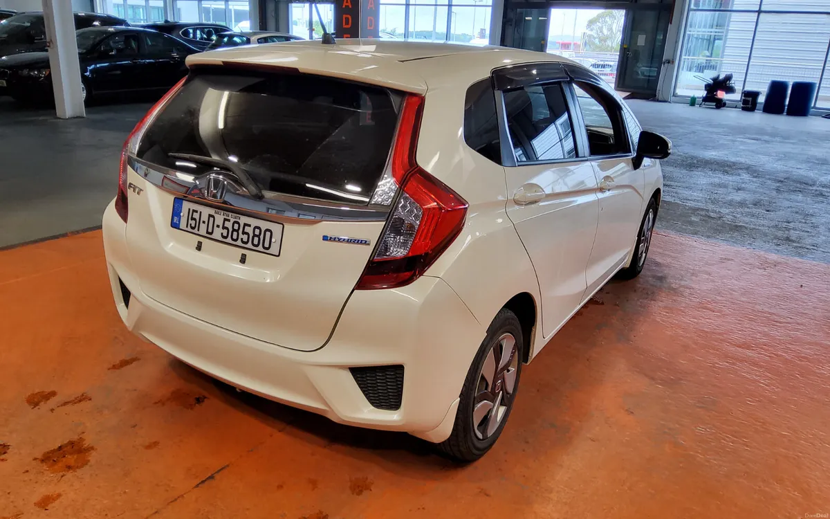 Honda Fit 2015 - Image 4