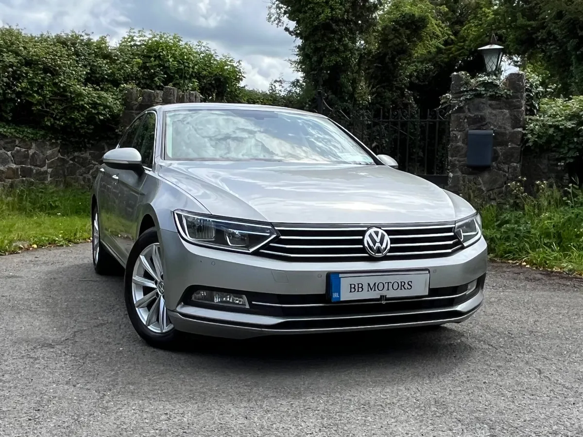 Volkswagen Passat 1.6 TDI 120HP Highline - Image 4