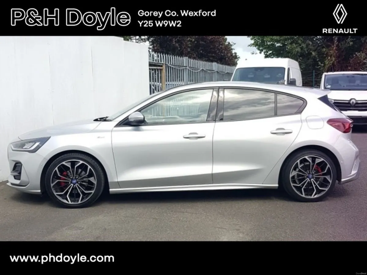 Ford Focus ST LINE AUTO - Image 6