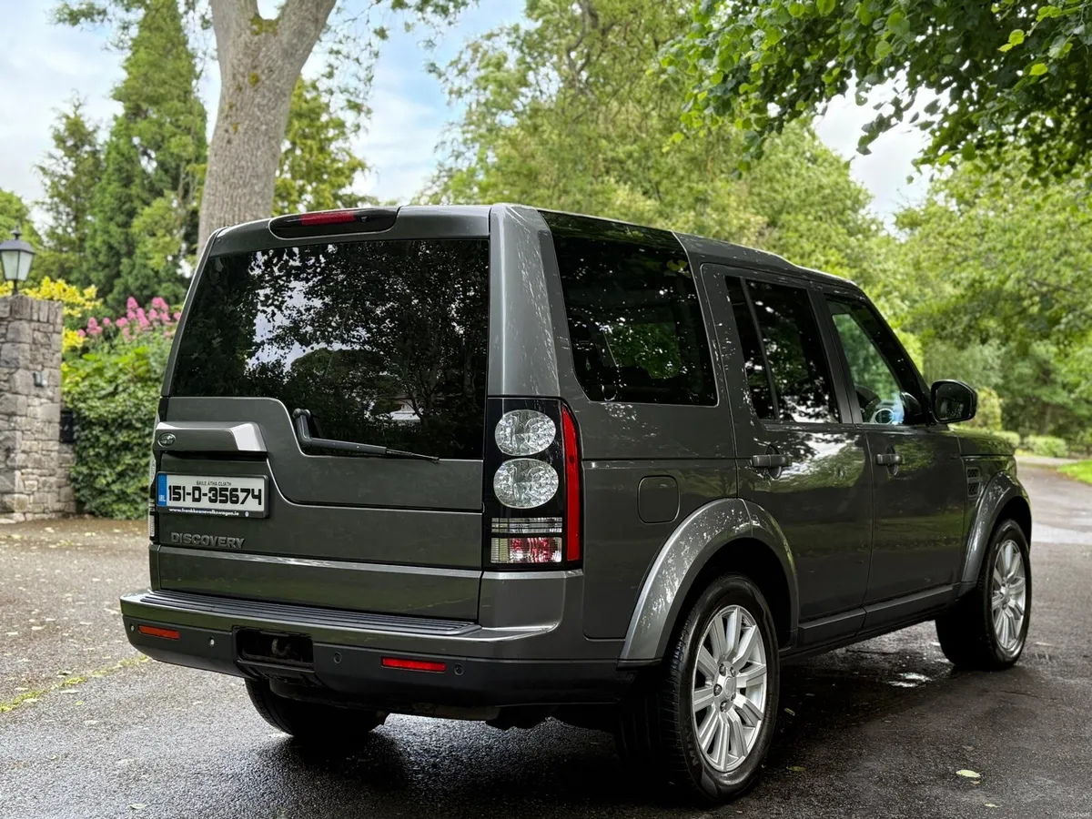 2015 Land Rover  Discovery - Image 4