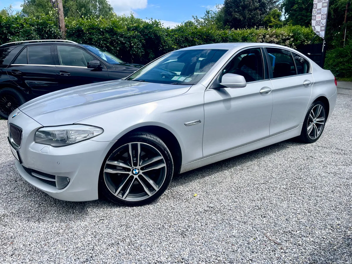 131 BMW 5-Series - Image 6