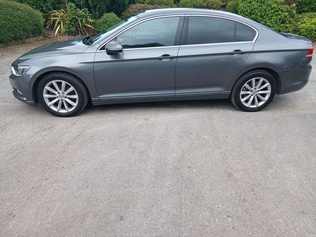 Volkswagen Passat 2015 - Image 3