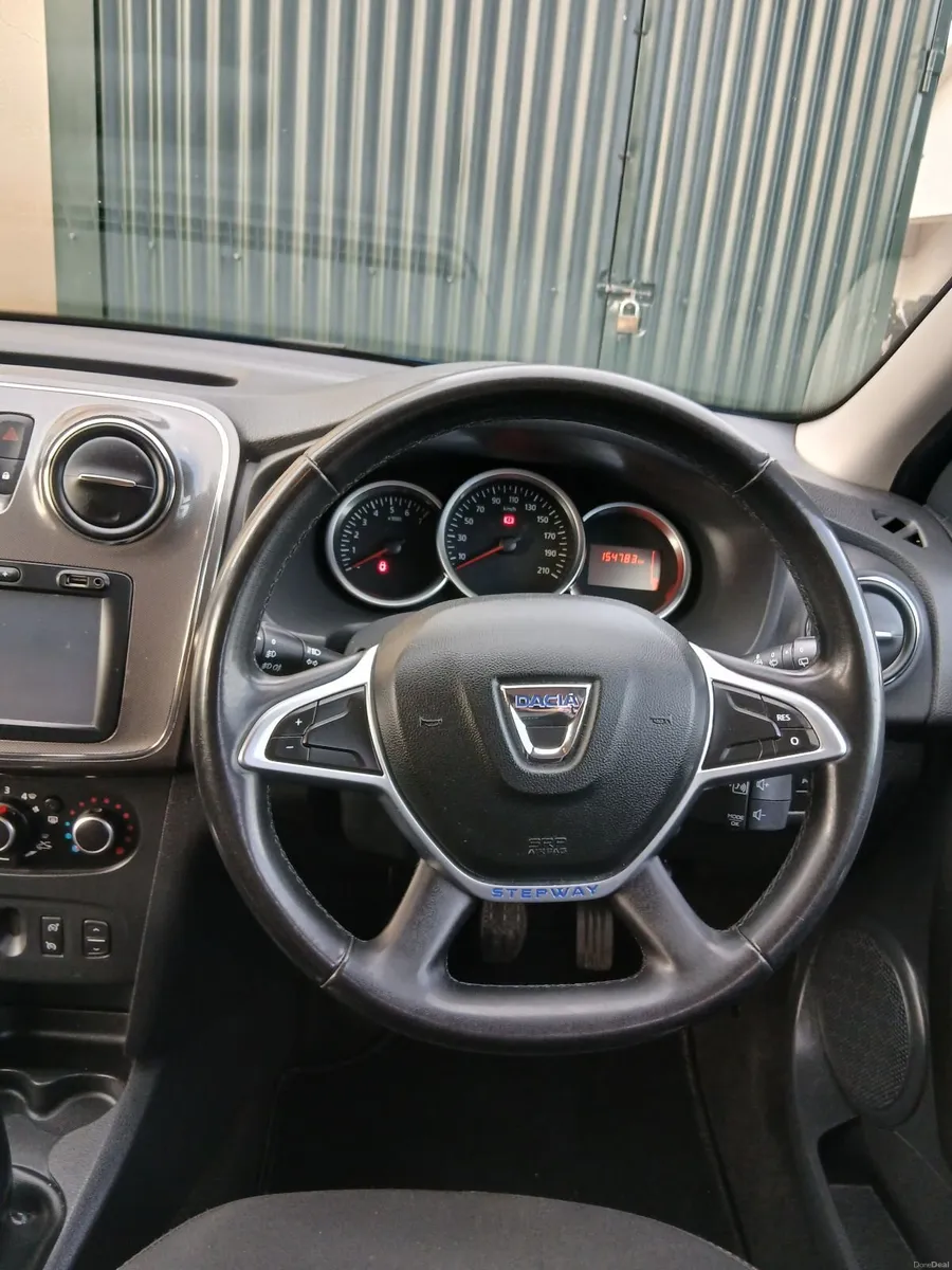 Dacia Sandero Stepway 2017 - Image 1