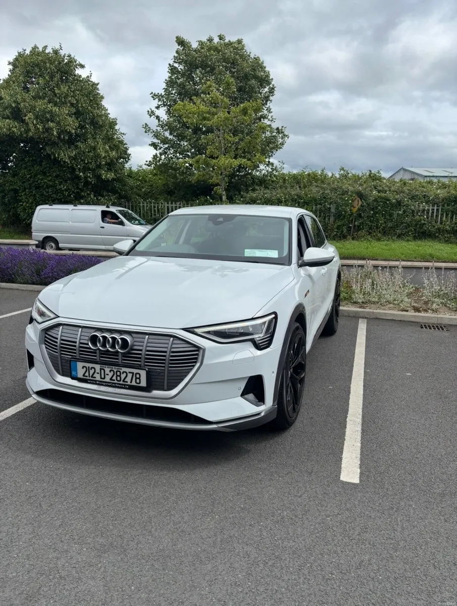 Audi e-tron 2021 - Image 6