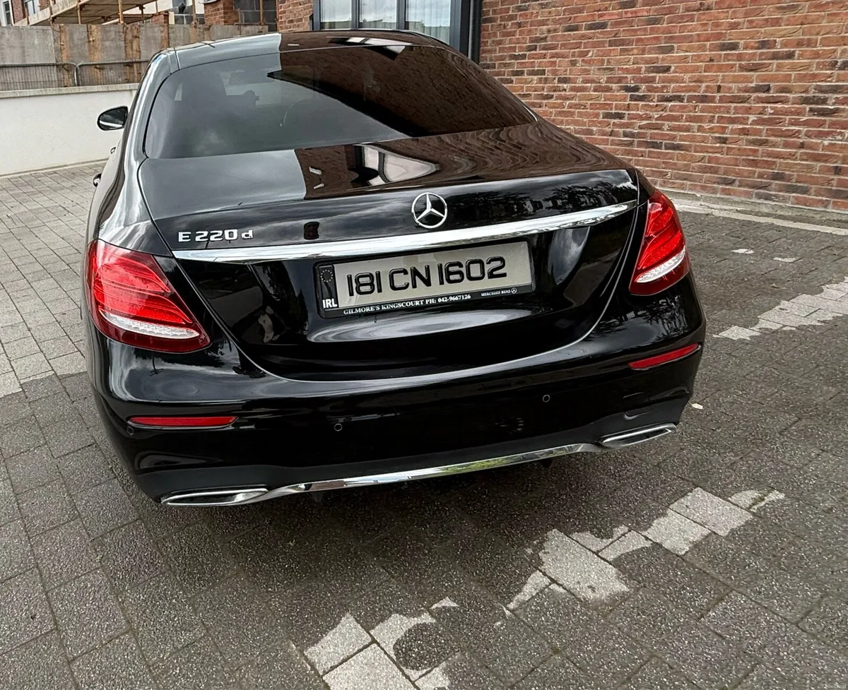 Selling a Mercedes in excellent condition - Image 3