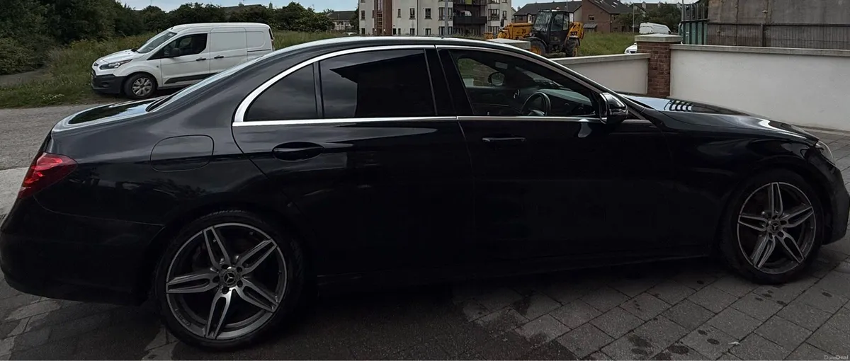 Selling a Mercedes in excellent condition - Image 4