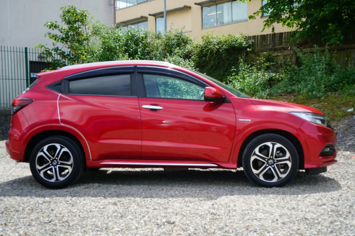2020 Honda Vezel Hybrid Automatic - Image 2