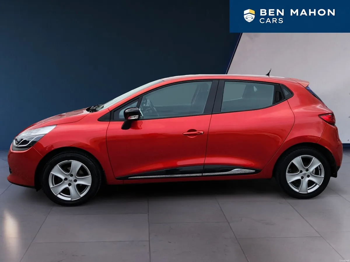 Renault Clio Dynamique Nav 1.1 Petrol - Image 2