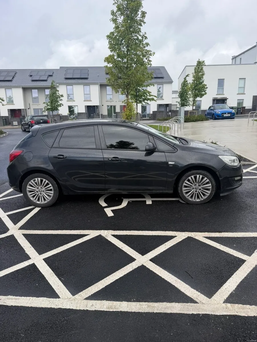 Opel Astra - Image 2