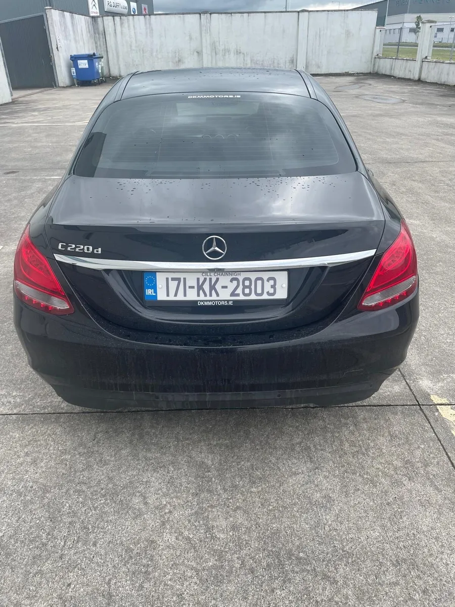 Mercedes-Benz C-Class 2017 - Image 2