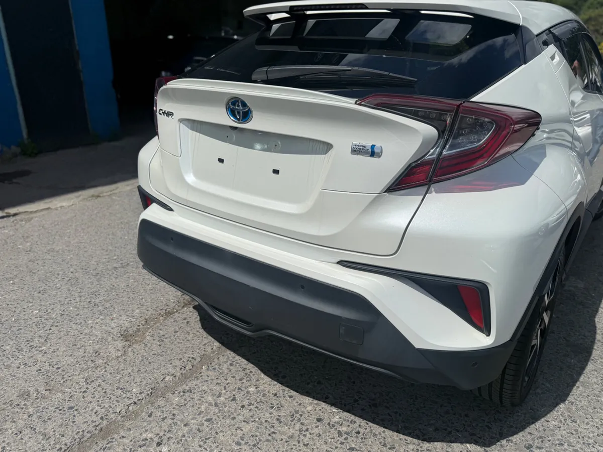 2018 Toyota C-HR Hybrid Automatic/G leather Spec - Image 5