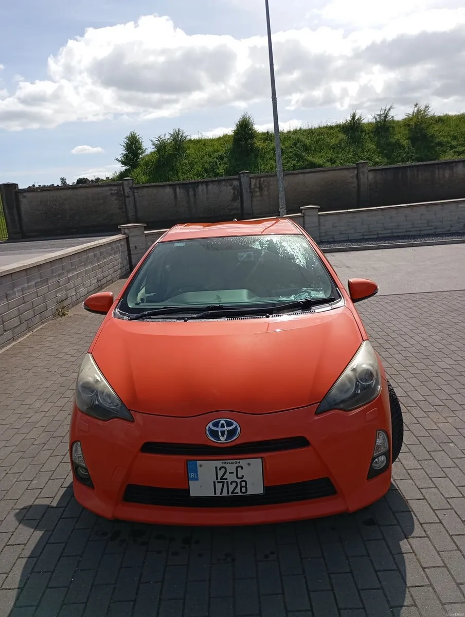 Toyota Aqua 2012 - Image 2