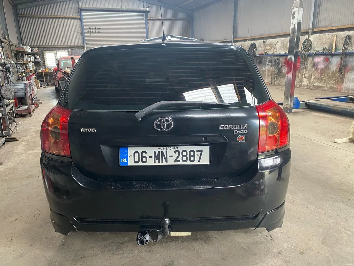 Toyota Corolla - Image 4