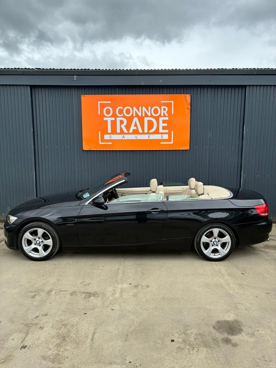 BMW 320i - Image 3