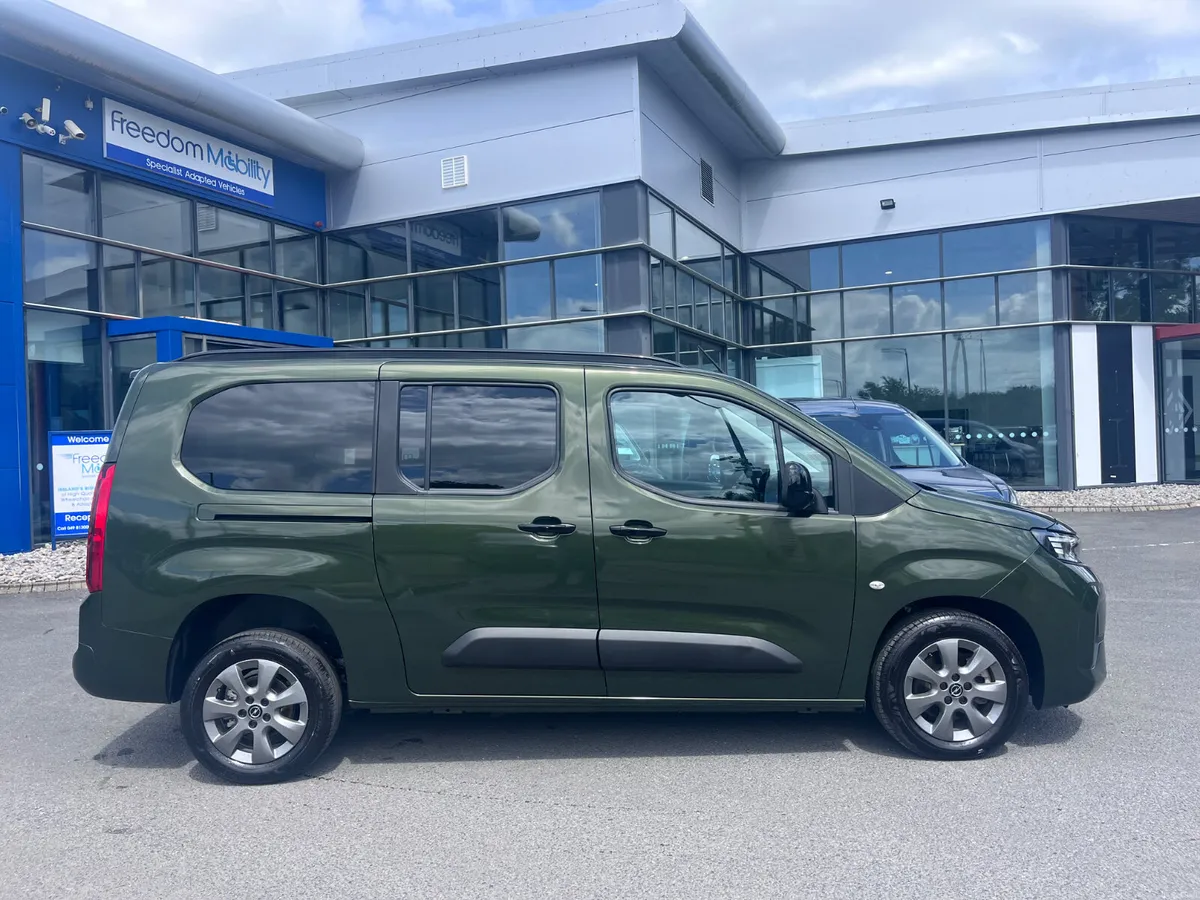 Opel Combo Life, New,  Wheelchair Access - Image 6