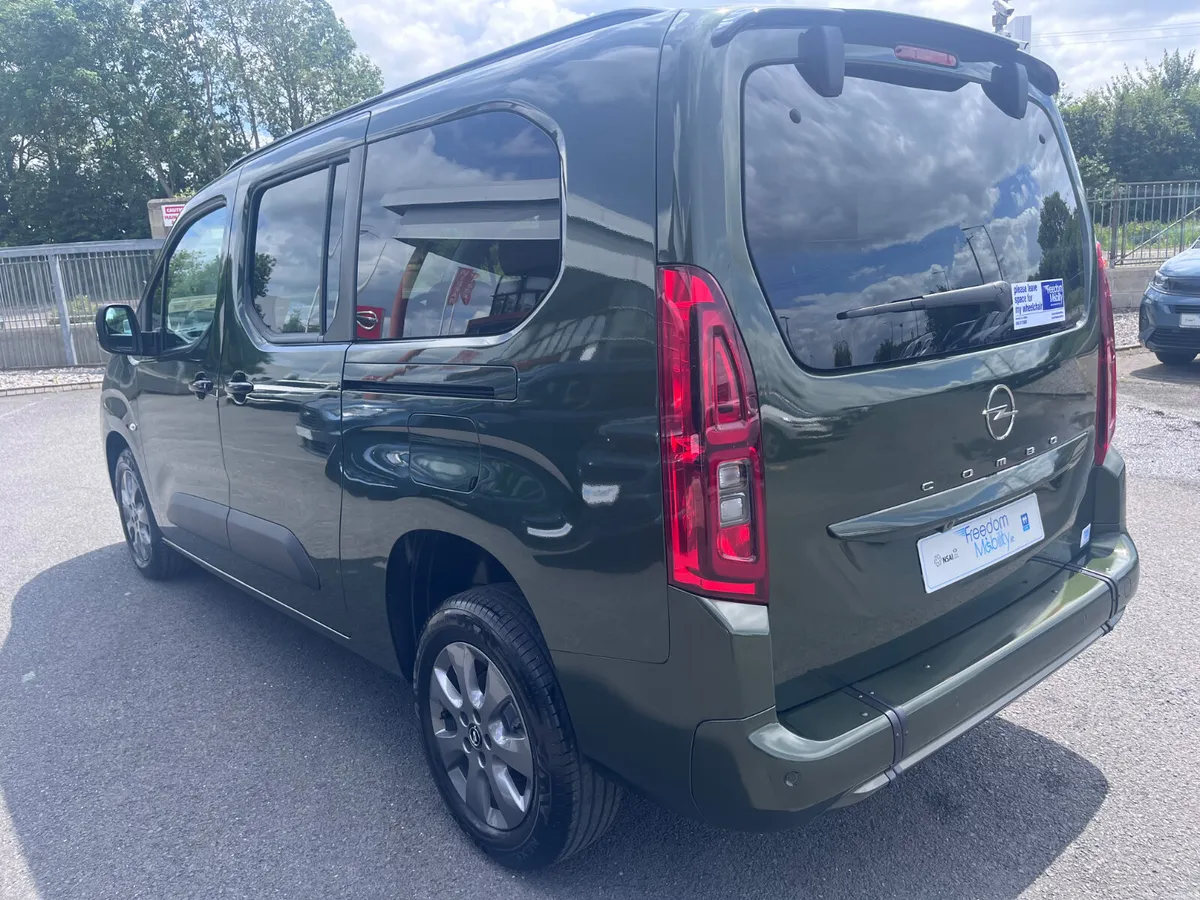 Opel Combo Life, New,  Wheelchair Access - Image 4