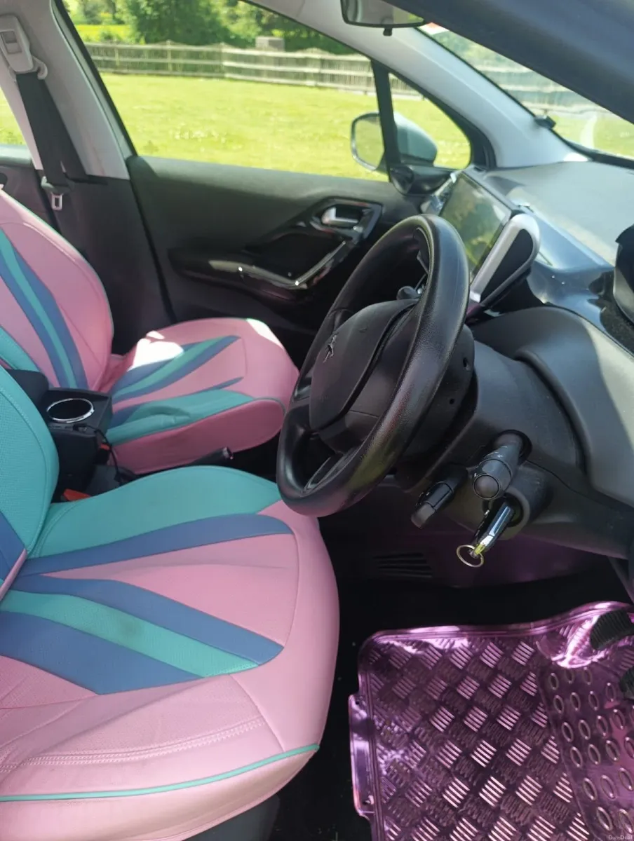 Peugeot 208 2014 - Image 2