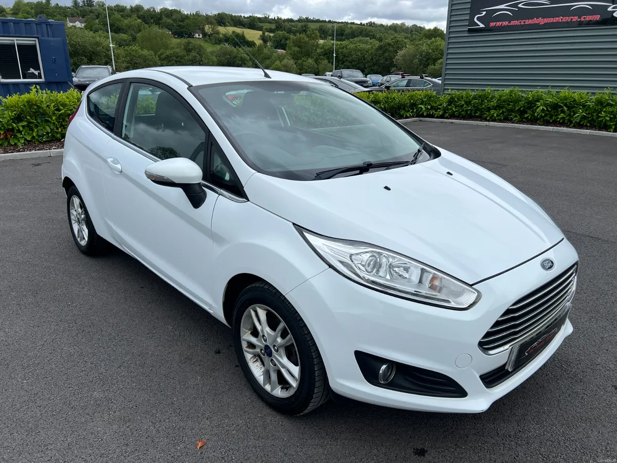 2017 Ford Fiesta Zetec 1.2 Petrol - Image 2