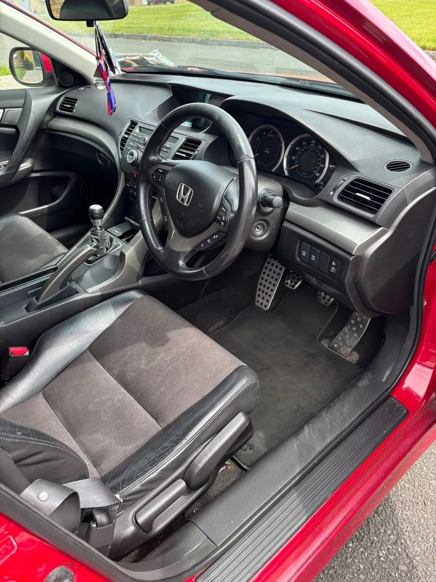 Honda Accord 2009 - Image 4