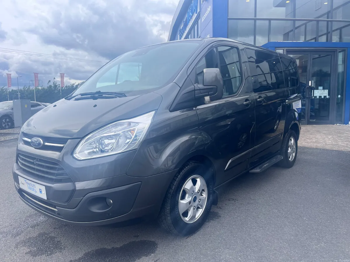 Ford Tourneo Custom 2018 WHEELCHAIR ACCESSIBLE - Image 3
