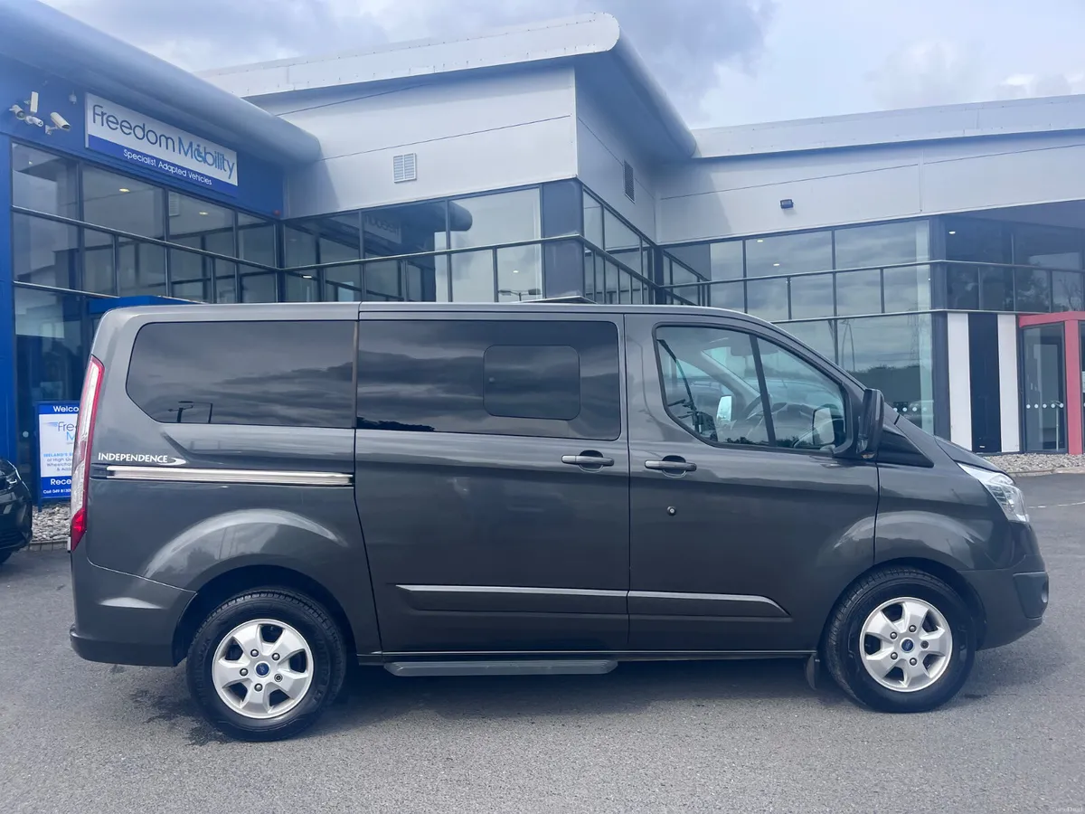 Ford Tourneo Custom 2018 WHEELCHAIR ACCESSIBLE - Image 6