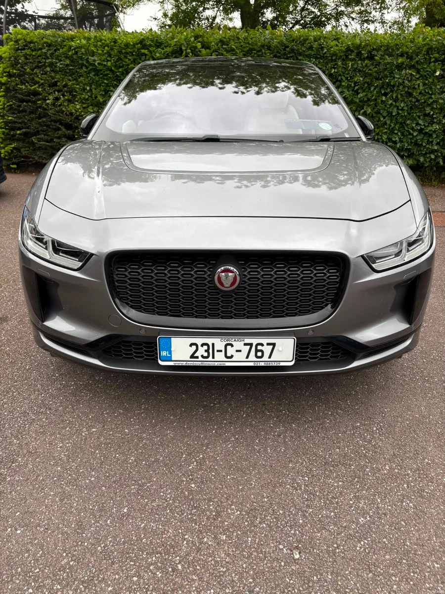 I-PACE BLACK EDITION 400PS | 1 OWNER | LOW KMS - Image 3