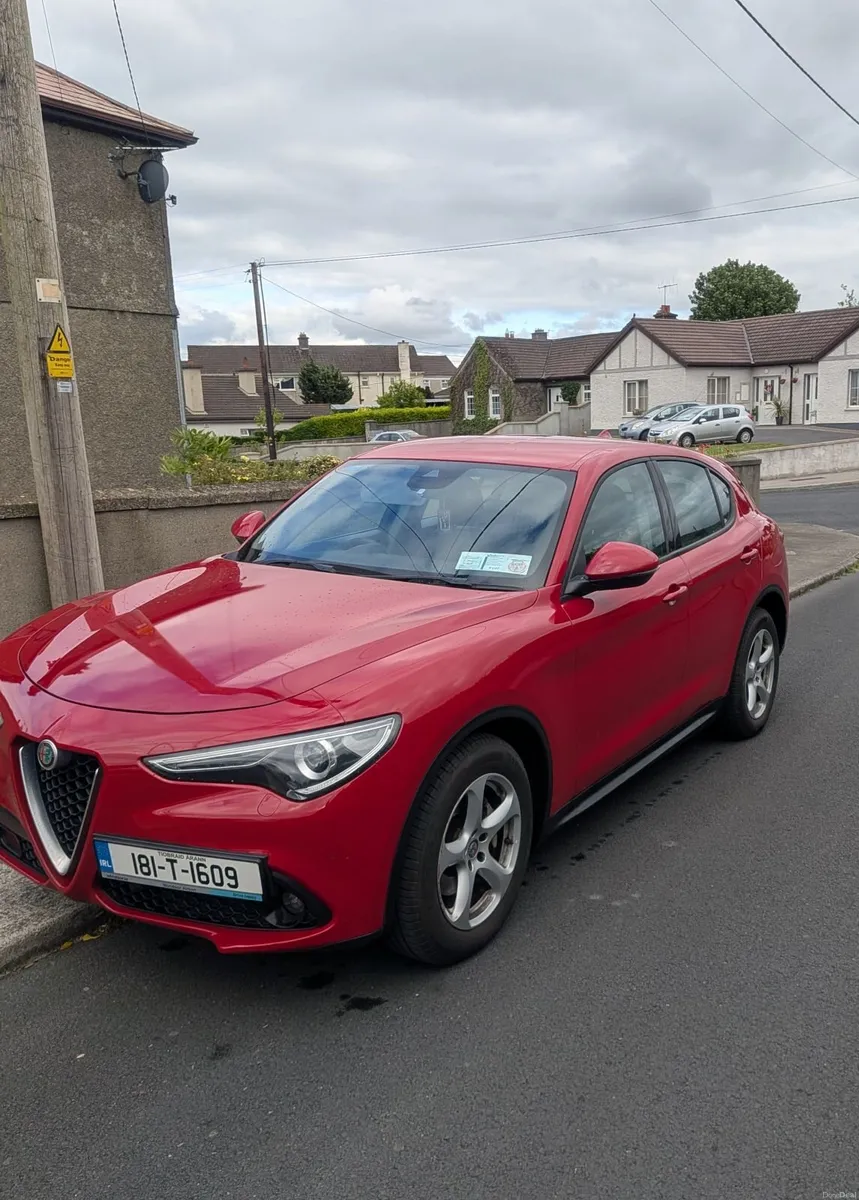 Alfa Romeo Stelvio 2018 2.1L Diesel - Image 3