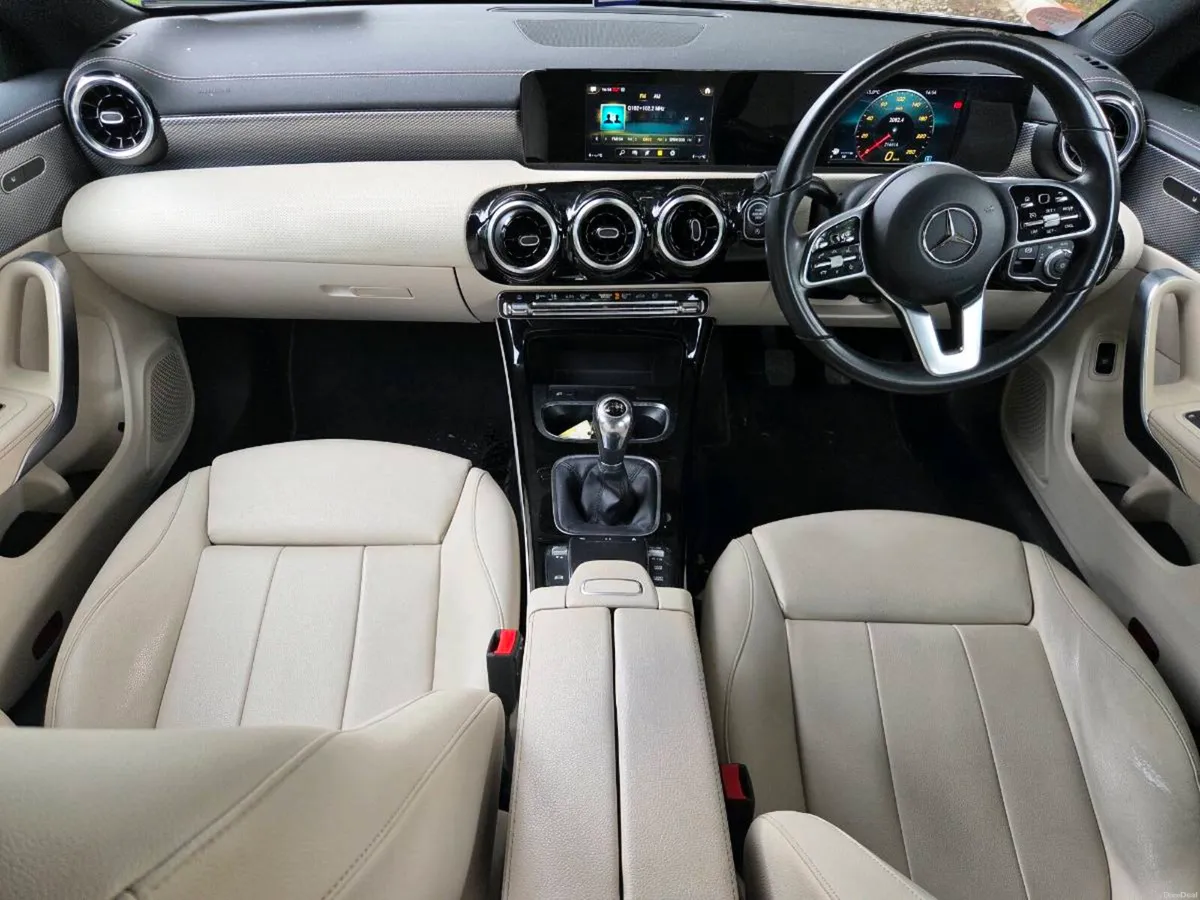 202 MERCEDES CLA 180D - Image 3