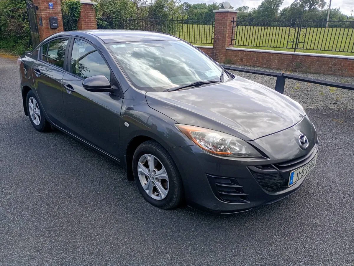 Mazda 3 - Image 1