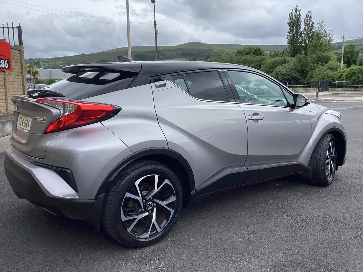 Toyota C-HR **  €68 p/w  *HYBRID - Image 4
