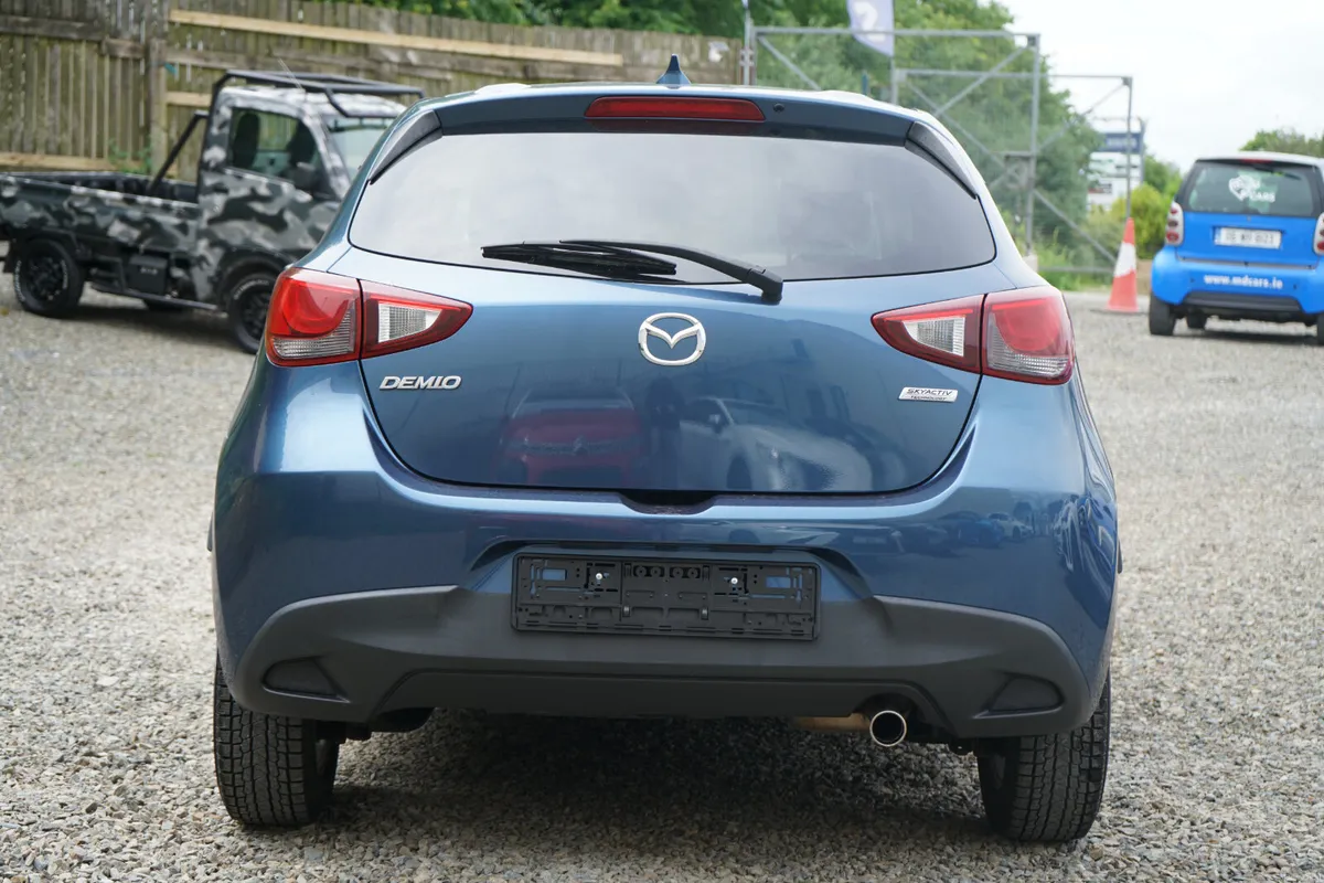 2017 Mazda Demio - Image 4