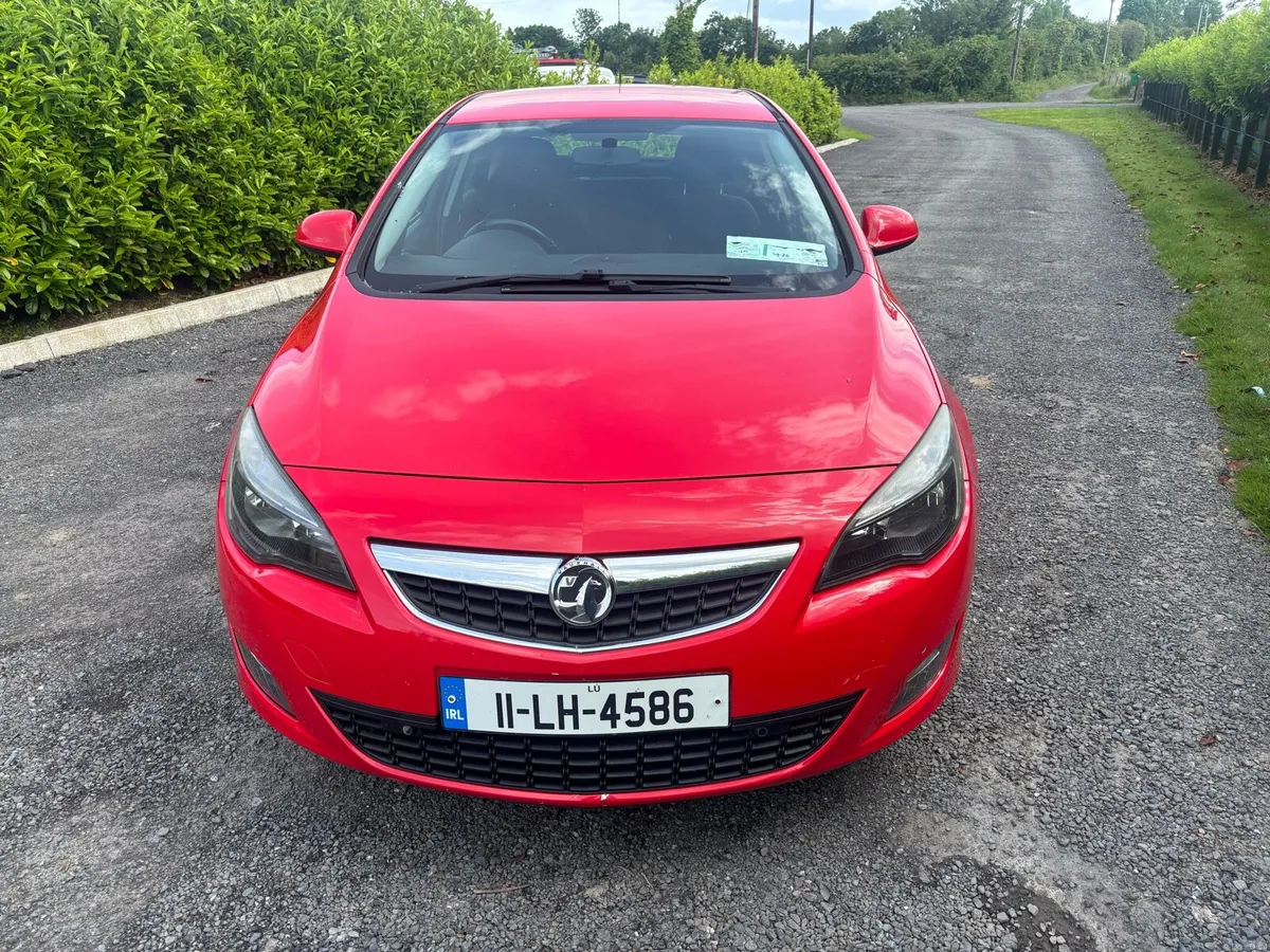 2011 VAUXHALL ASTRA 2LT CDTI SRI - Image 4