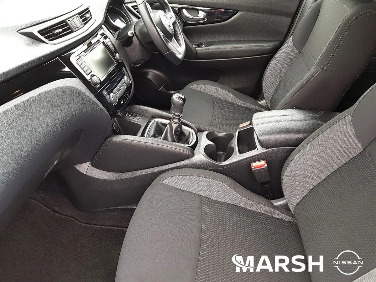 Nissan Qashqai 1.3 SV MY19 4DR - Image 4
