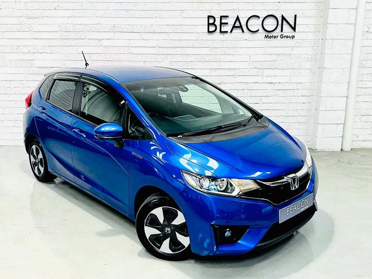 *HYBRID*29,000 MILES*AUTO*HONDA FIT 1.5 - Image 2