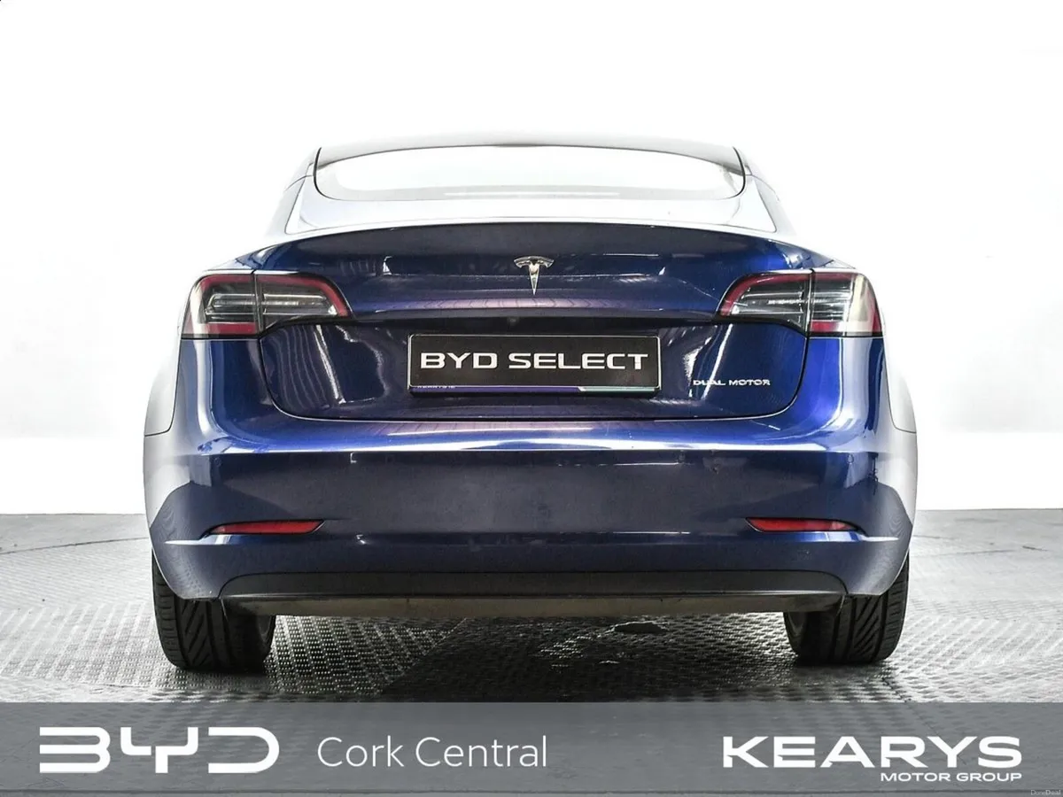 Tesla Model 3 Long Range (AWD) - Image 3