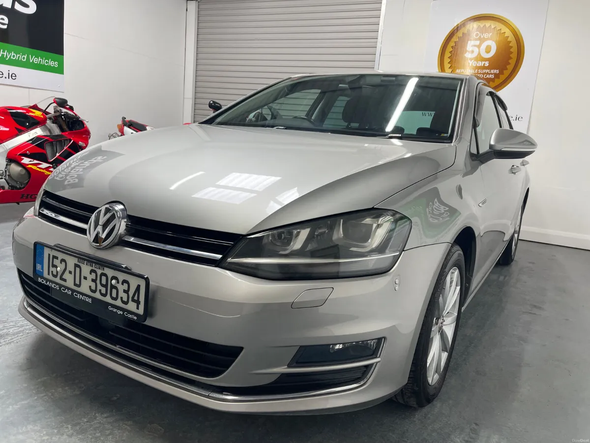 152 Volkswagen Golf 1.2 TSI Automatic Lounge Model - Image 4