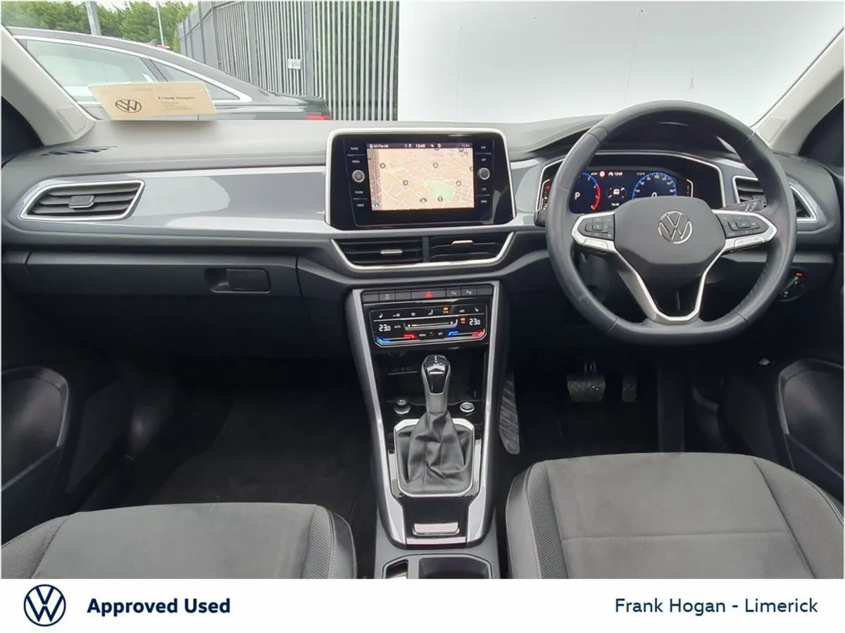 Volkswagen T-Roc 1.5 TSI 150HP DSG Style +  Call E - Image 2