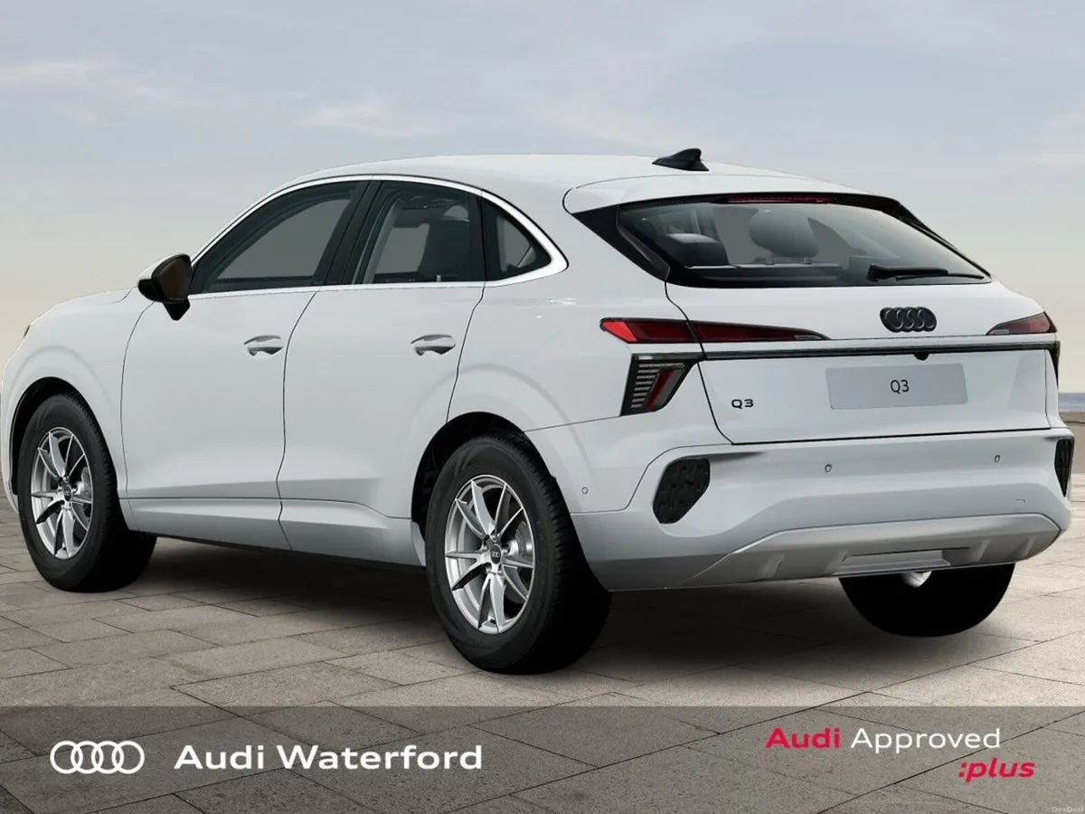 Audi Q3 Q3 SB TDI 150HP S-T SE - Image 2