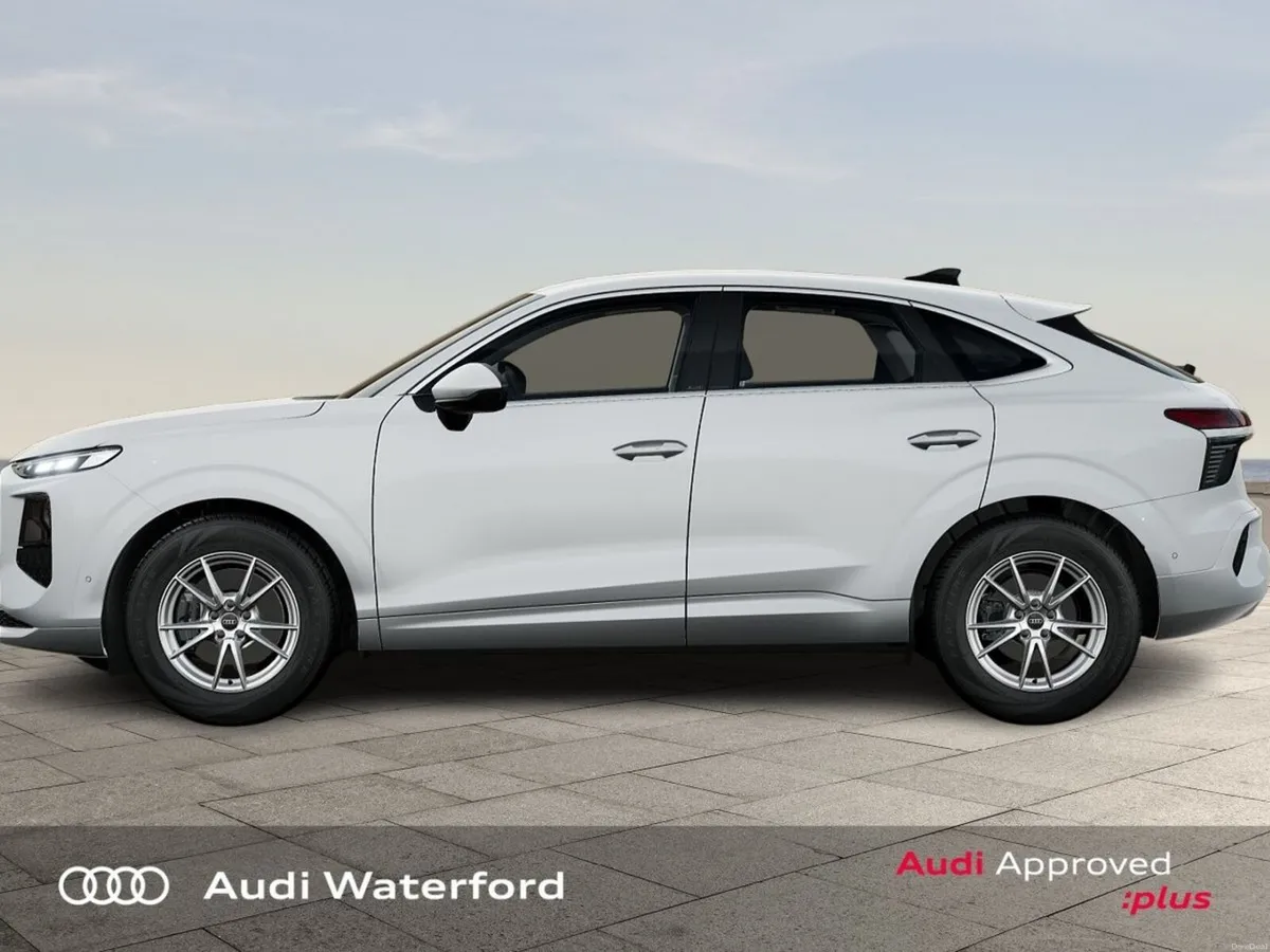 Audi Q3 Q3 SB TDI 150HP S-T SE - Image 3