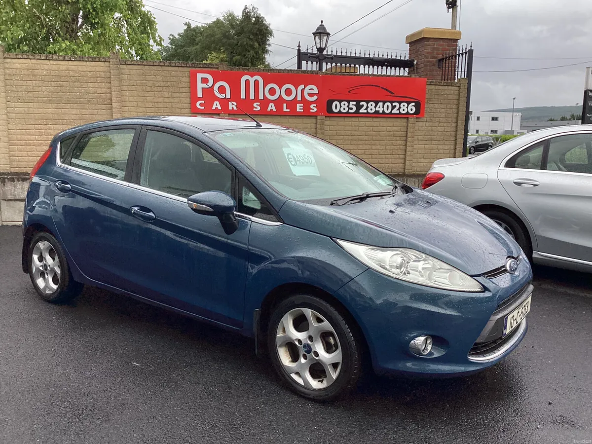 Ford Fiesta ** TITANIUM * 1.4 DIESEL - Image 3