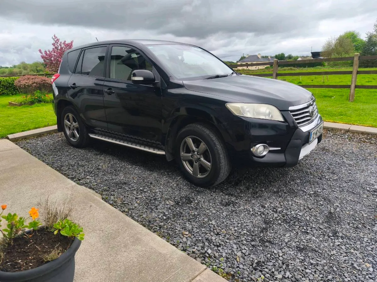 Toyota rav 4 - Image 1