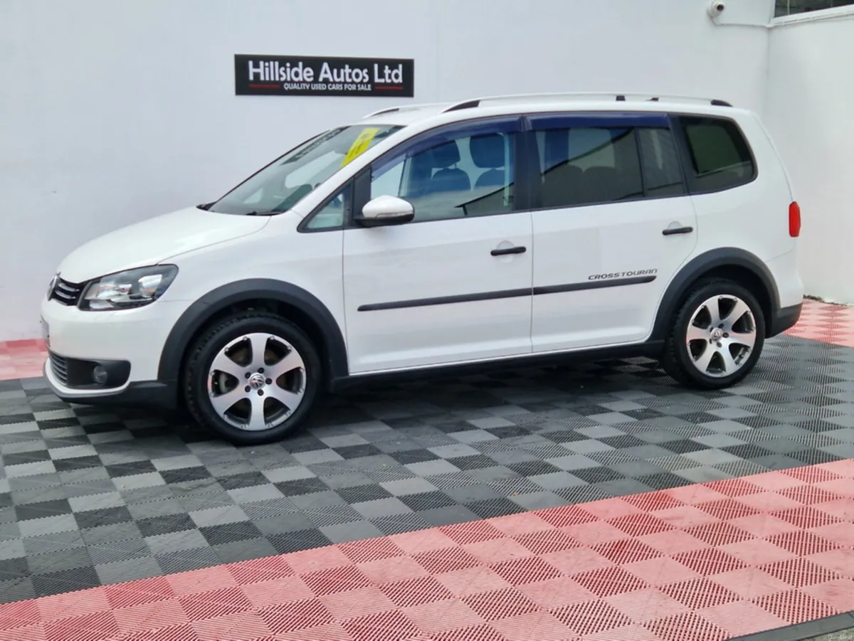Volkswagen Touran *DEPOSIT NOW TAKEN* CROSS 1.4 PE - Image 5