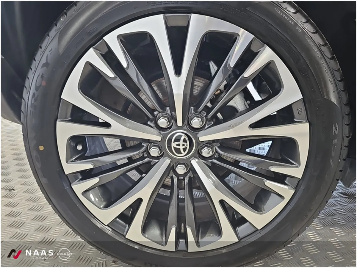 Toyota Yaris Cross HYBRID SOL 1.5 - Image 6