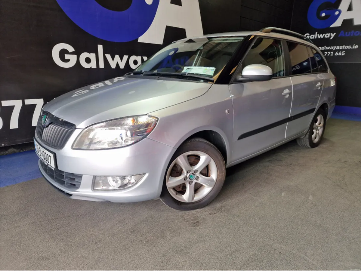 Skoda Fabia 1.2 TSI  AUTO ** REVERSING SENSORS, LO - Image 4