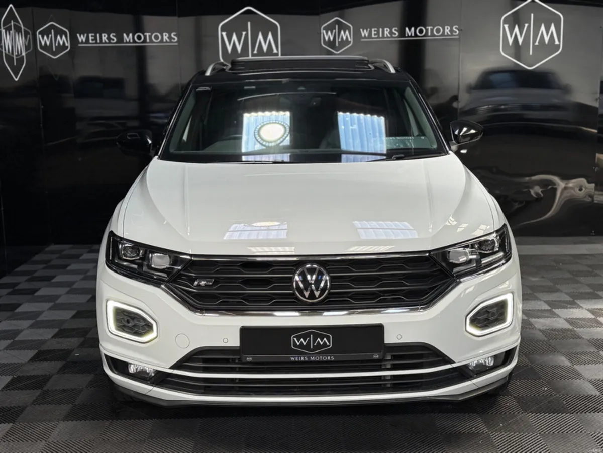 Volkswagen T-Roc R-LINE//AUTOMATIC//ONLY34,662KM - Image 4