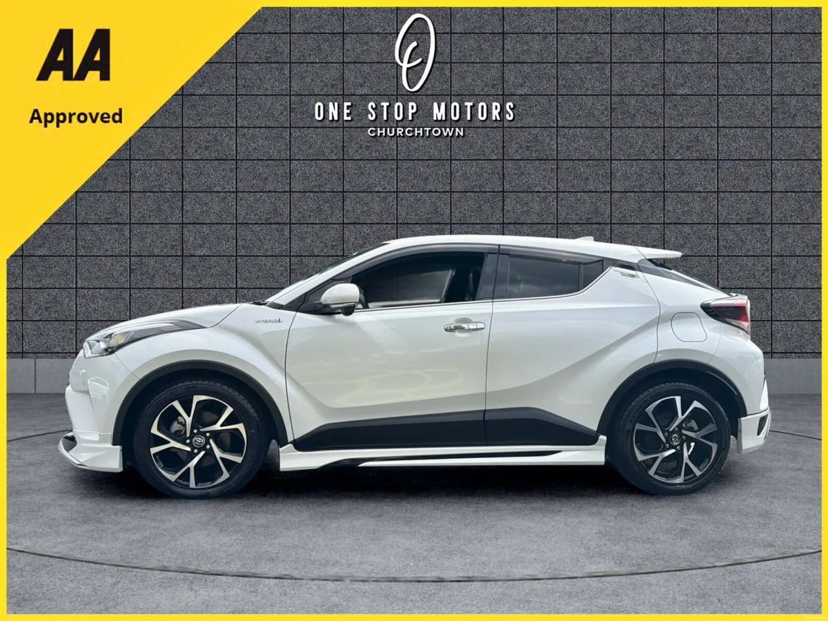 2018 Toyota CH-R *LUNA SPORT G HYBRID*AMAZING - Image 2
