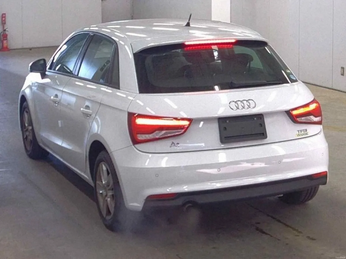 Audi A1 1.0 TFSI AUTOMATIC - FACTORY ALLOYS - Image 2