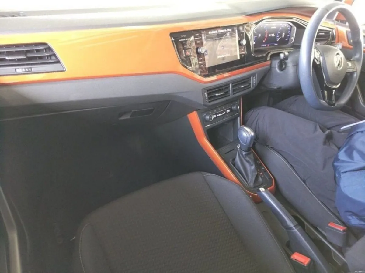Volkswagen Polo 1.0 TSI COMFORT LINE AUTOMATIC - F - Image 3