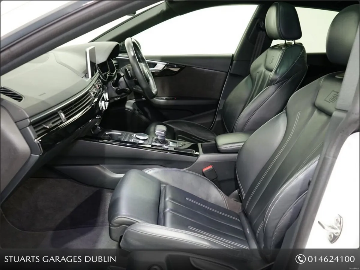 Audi A5 2.0 TFSI 35 (150) BLACK EDITION S LINE AUT - Image 3