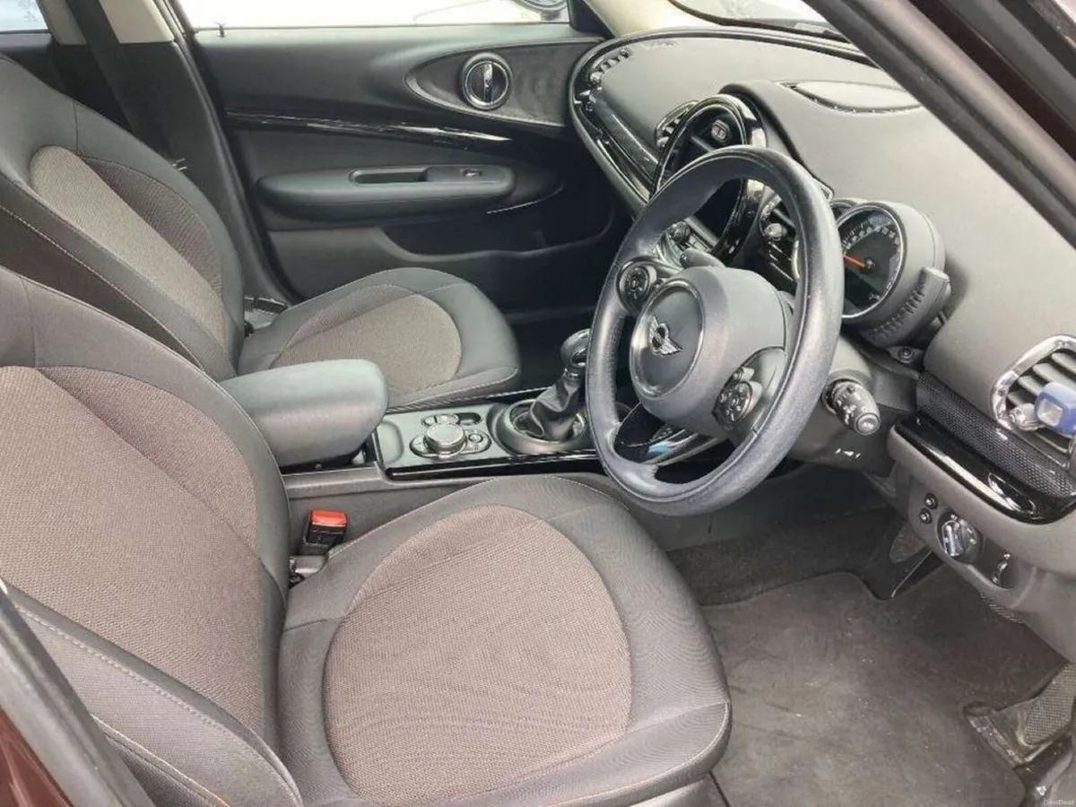 Mini Clubman 1.5 AUTOMATIC - FACTORY ALLOYS - REAR - Image 3